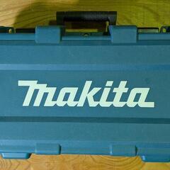 マキタ充電式タッカーCT線用ケースと保護ゴーグル。