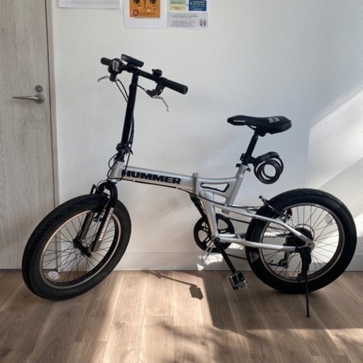 【美品】ハマー HAMMER ファットバイク 自転車 折りたたみ自転車FDB206FAT-BIKE シルバー ギア付き シマノ製6段変速 20インチ 極太タイヤ