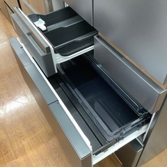 HITACHI 6ドア冷蔵庫 RーGX CC67T 2023年製 670L 163L 表面に目立つ
