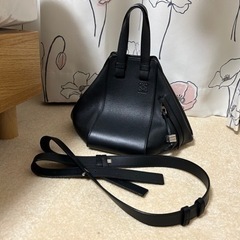 ロエベ(LOEWE) ハンモックスモールバッグ レザー ブラック...