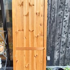 木製のドア　２枚