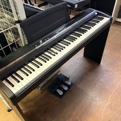 KORG　電子ピアノ　88鍵盤　2013年製　3本ペダル