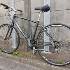 SPCIALIZED　SIRRUS　スペシャライズド　 クロスバイク　前後タイヤ新品交換済みです。