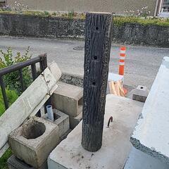擬木水洗柱に ガーデニング