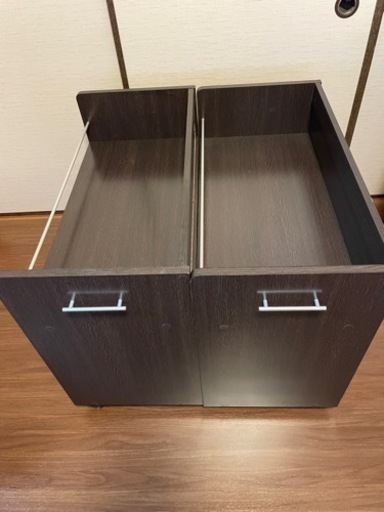 押入れ収納　キャスター付　家具