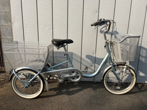 □ブリヂストン 大人用三輪車 三輪自転車 ワゴン BW13□3段変速 鍵付き 18/