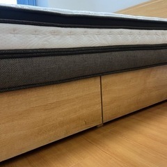 お値下げしました！ニトリ　クイーンベッド