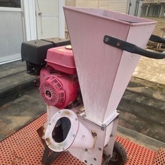 粉砕機JF390動作確認済み13馬力389cc枝、木、葉埼玉県 粉砕機JF390動作確認済み13馬力389cc枝、木、葉埼玉県