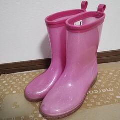 ピンクのキラキラ長靴