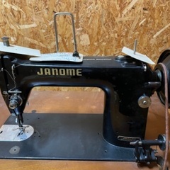 足踏みミシン売ります！！値下げしました！！