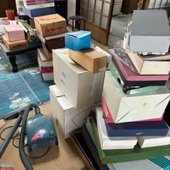 食器、毛布、小物贈答品大量