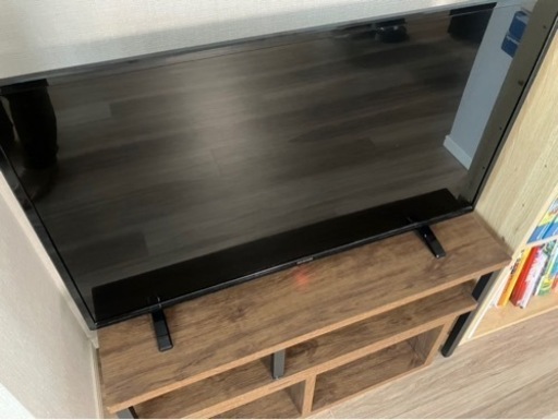 受け渡し予定　 キャンセルの場合連絡致します。テレビ32型とビンテージ調テレビ台