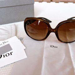 Diorのサングラス