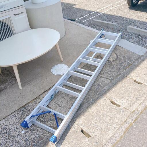 ピカコーポレーション☆28WA-40B☆プッシュ式２段脚立、脚立、はしご【浜村鹿野温泉ICから3分 買取本舗 宮本リサイクル 営業時間9～19時 定休日水曜のみ←連絡できませんm(_ _)m】