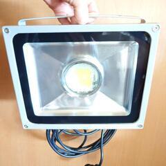 LED投光器 30W　新品
