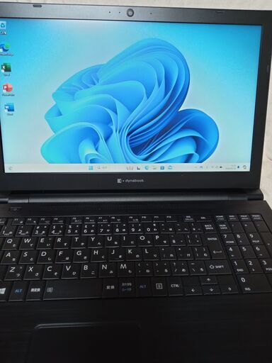 dynabookB65/ER Windows 11 Pro　24H2　天板に傷 2020年7月発表モデル