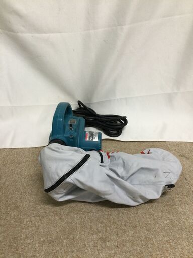 【北見市発】マキタ MAKITA 小型集じん機 450 520W 100V 緑 DIY 木工 電動工具 粉塵対策 (D5756wY)