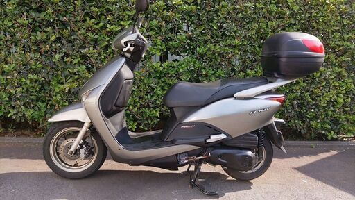 ホンダ　リード110　通勤、通学に　走行距離は４万超えですが　機関良好です