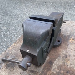 ☆中古品 ナベヤ リードバイス 丸胴バイス 万力 幅200ｘ奥500ｘ高243ｍｍ 作問題なし☆ ☆中古品 ナベヤ リードバイス 丸胴バイス 万力 幅200x奥500x高