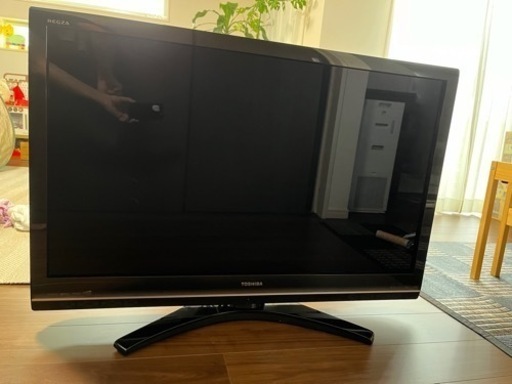 液晶テレビ