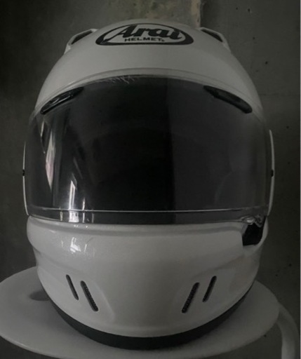 Arai アライ ヘルメット XD エックスディー57.58 グラスホワイト　女性着用