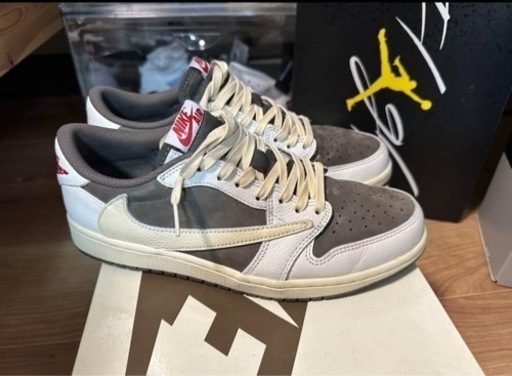 AIR JORDAN1 LOW travis scott  リバースモカ