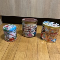 ディズニー缶　キティー缶　　空缶3個