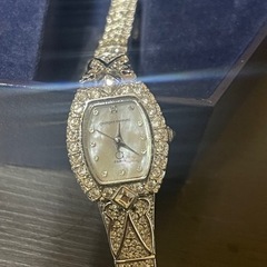 Georges memmiの腕時計