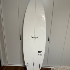 サーフボード(ショート) 初心者向き　美品　リーシュ付き