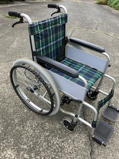 [新品同様品]車椅子　アルミ製