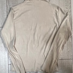 レディース 洋服 薄手 ニット セーター   SかＭサイズ