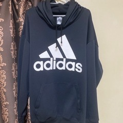 adidasパーカー