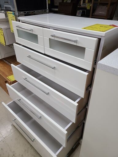 J4835 IKEA イケア DETOLF 4段ガラスショーケース ガラス扉キャビネット AA-926745-1 クリーニング済 【リユースのサカイ柏店】  - その他