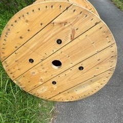 『三重県津市』無垢材で作られた頑丈な大きめドラム120×74cm