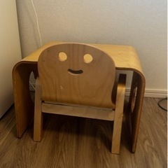 【ネット決済】子供用のミニテーブルと椅子