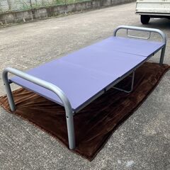 シングルベッド（スチールパイプフレーム＋床板３枚）