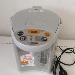 0527-064 美品　マイコン沸とう 電動ポット CD-WY22