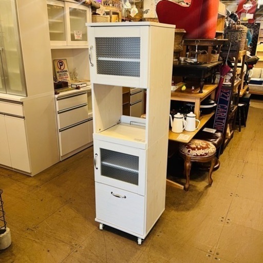 《売約済》【武蔵小山店】 レンジ台 食器棚 レンジボード カップボード キッチン リュッカランド スリム ラック キャスター ホワイト 白 ワゴン 家具 収納家具 キッチン収納 おしゃれ 品川区 リサイクルショップ ランバールーム 武蔵小山店 武蔵小山パルム 戸越銀座