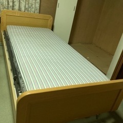 家具 ベッド パナマウント　電動ベッド