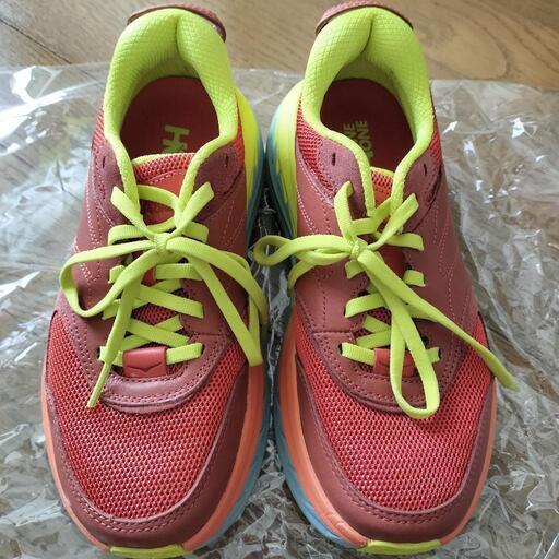 HOKA ONE ONE ボンダイ