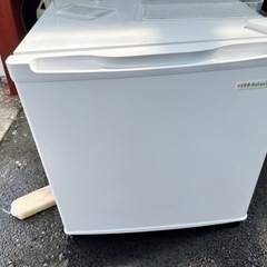 2018年製小型冷蔵庫