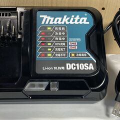 マキタ　10.8V用 充電器　DC10SA　美品
