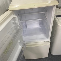 北九州市内配送無料　保証付き　シャープ SHARP 冷蔵庫(137L・つけかえどっちもドア) 2ドア ホワイト系 SJ-D14B-W