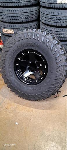 315/75R16　MTタイヤ　ランクル