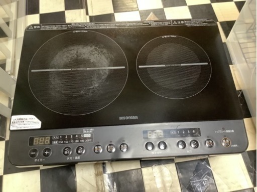 【リサイクルサービス八光】2022年製　アイリスオーヤマ 　IHK-W13S-B ブラック　 [据え置き2口IHコンロ(1400W) 脚付]
