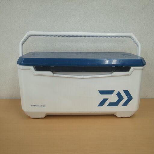 DAIWA ダイワ クーラーボックス LIGHT TRUNK α S3200 エアーポンプ孔あり【モノ市場半田店】139
