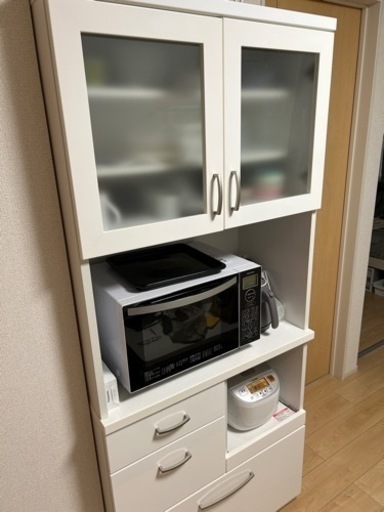 家具　食器棚
