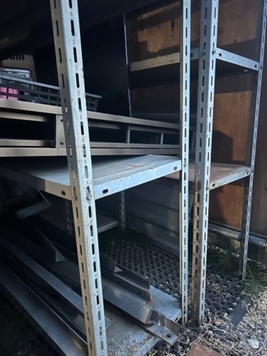 とても丈夫な中古‼️スチールラック３点セット‼️
