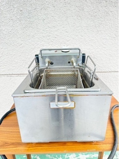小型電気フライヤー