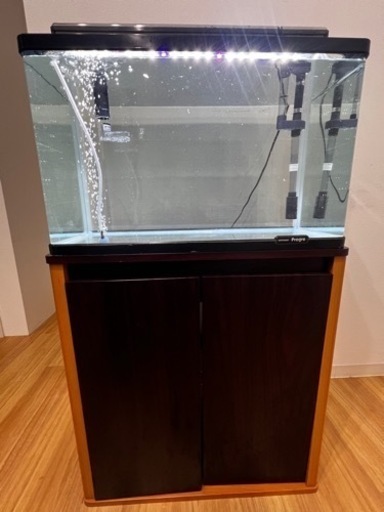 水槽セット　60cm水槽、上部フィルター、水槽棚、エアー、LED